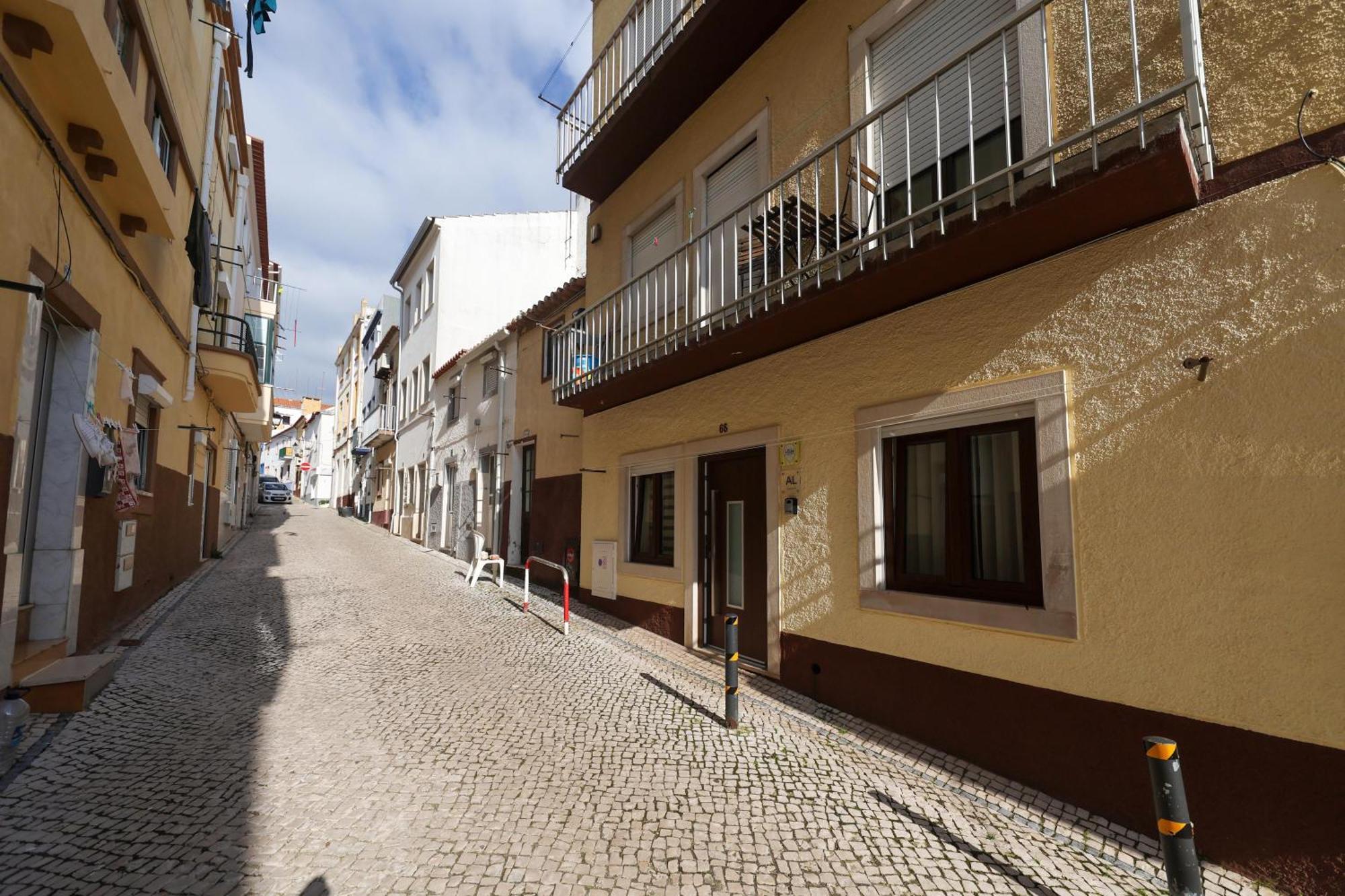 Dina Beach House Quinzico Nazare Luaran gambar